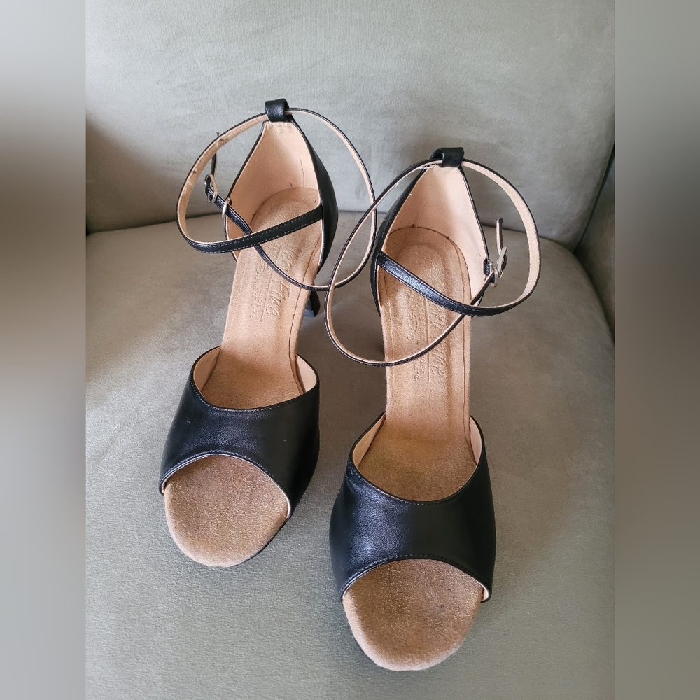 Very Fine Signature DanceSport shoes